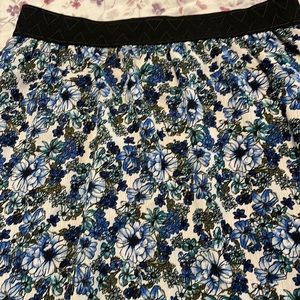 LulaRoe XL Lola skirt.